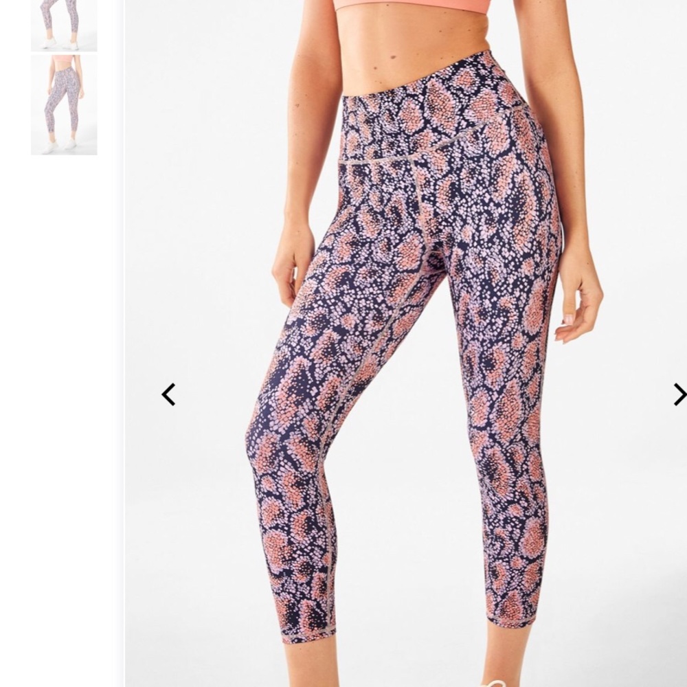 NWT Fabletics High Waisted Printed PowerHold Capri